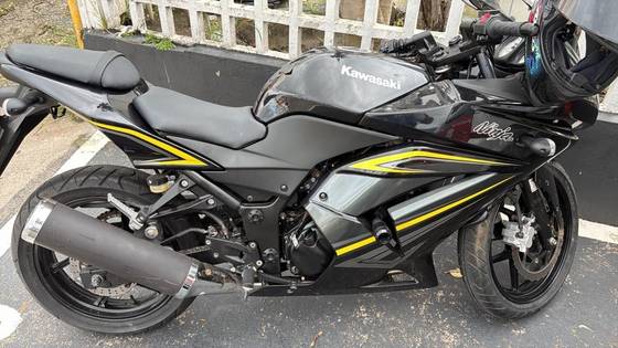 KAWASAKI NINJA 250R KAWASAKI NINJA 250R